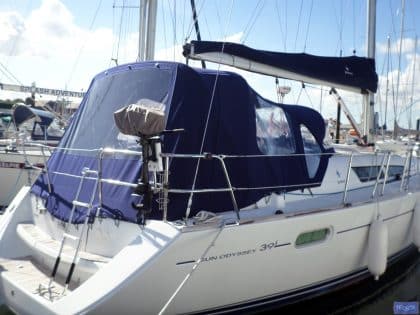 Jeanneau Sun Odyssey 39i Cockpit enclosure to fit Tecsew sprayhood