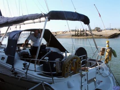 jeanneau sun odyssey 40 cockpit enclosure higher design halcyon sea 3