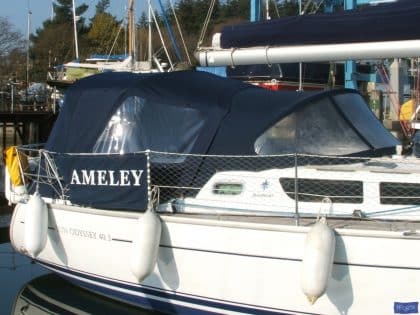 jeanneau sun odyssey 403 cockpit enclosure fitted to tecsew sprayhood 2