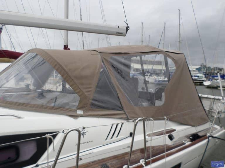 jeanneau sun odyssey 42ds 2010 on cockpit enclosure 3