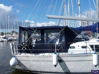 jeanneau sun odyssey 43ds bimini conversion 4