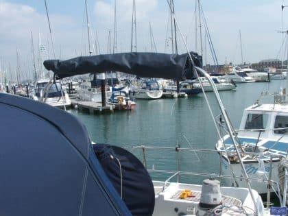 jeanneau sun odyssey 43ds cockpit enclosure fitted to dutch sprayhood 3