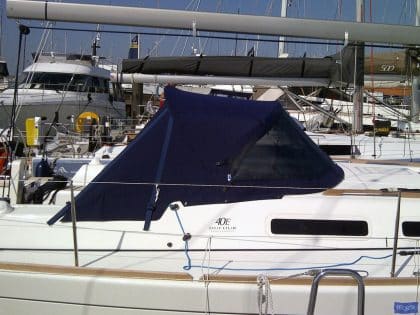 mesh window blind shown on dufour 40e extended sprayhood ref 5066 2