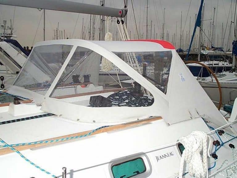 Jeanneau Sun Fast 37 Sprayhood