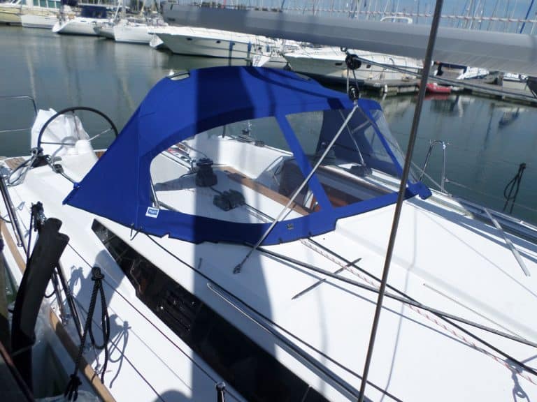 Jeanneau Sun Odyssey 349 Sprayhood, Higher design