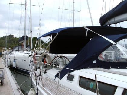 Jeanneau Sun Odyssey 42i Bimini