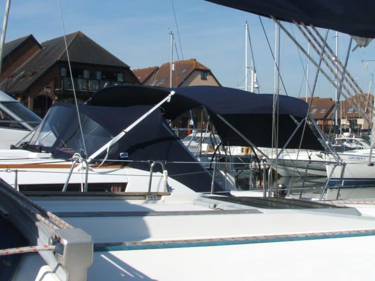 Jeanneau Sun Odyssey 36i Bimini