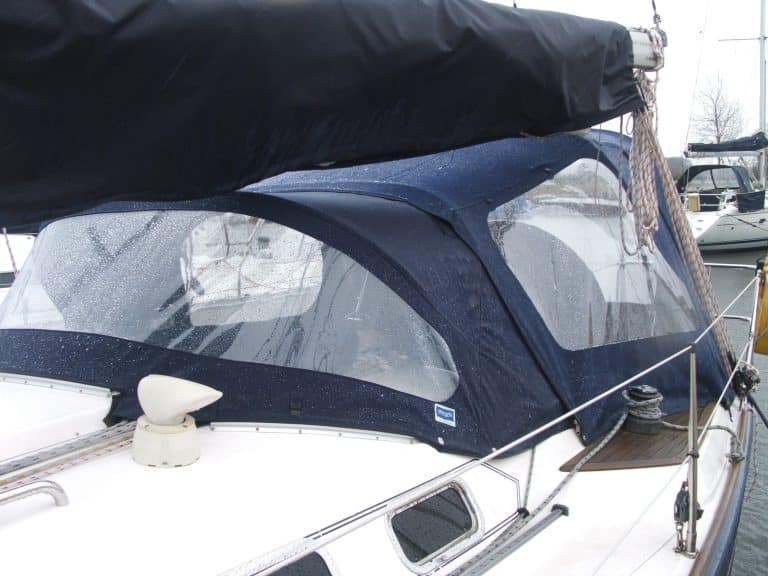 Maxi 1050 Sprayhood recover