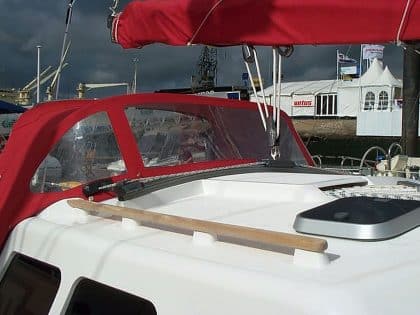 Vancouver 34 Pilot Sprayhood