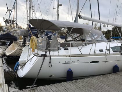 Beneteau Oceanis 46 Sprayhood Recover for factory fitted T-Top original Shown with Tecsew design Bimini