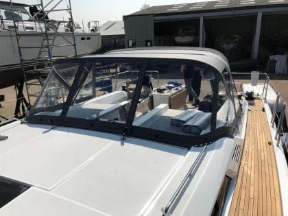 Beneteau Oceanis 51.1, model with NO ARCH, Sprayhood conventional design with NO zipped removable sides front 3