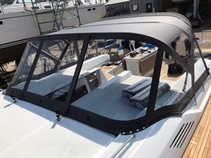 Beneteau Oceanis 51.1, model with NO ARCH, Sprayhood conventional design with NO zipped removable sides front 4
