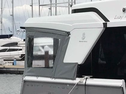Beneteau Swift Trawler 35 Cockpit Enclosure right side 2