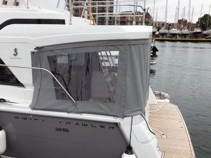 Beneteau Swift Trawler 35 Cockpit Enclosure left side 2