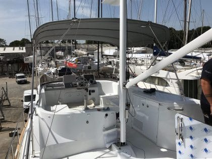Beneteau Swift Trawler ST 44 Flybridge Bimini rear 1