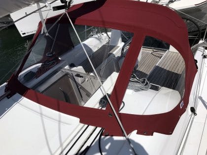 Beneteau Oceanis 30.1 Sprayhood