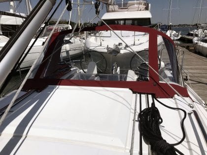 Beneteau Oceanis 30.1 Sprayhood