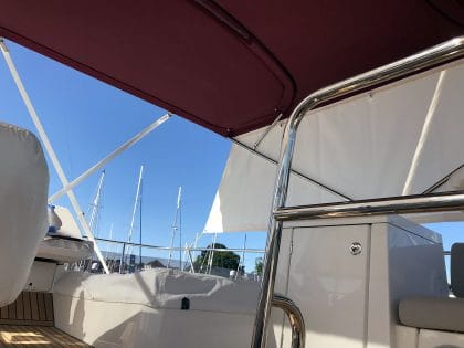 Jeanneau Prestige 420 Flybridge Bimini