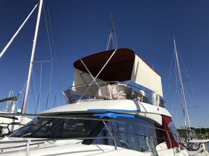 Jeanneau Prestige 420 Flybridge Bimini
