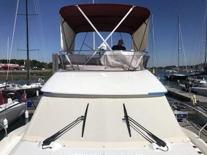 Jeanneau Prestige 420 Flybridge Bimini