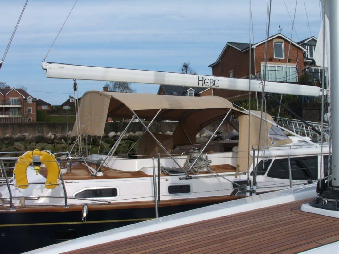 Discovery 55 Standard Bimini