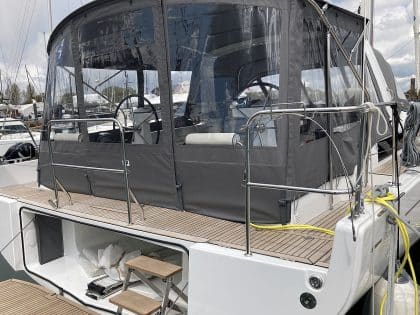 Beneteau Oceanis Yacht 54 Bimini Conversion