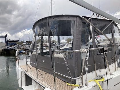 Beneteau Oceanis Yacht 54 Bimini Conversion