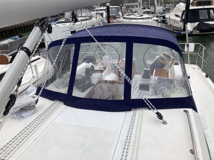 Bavaria C42 Sprayhood