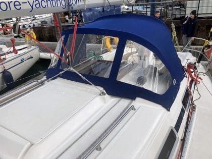 Bavaria 36 Later design Sprayhood