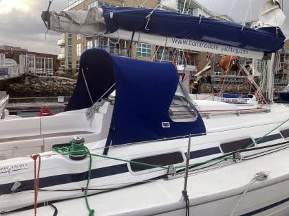 Bavaria 36 Later design Sprayhood