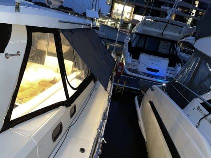 Beneteau Oceanis Yacht 62 Side Shade Panel