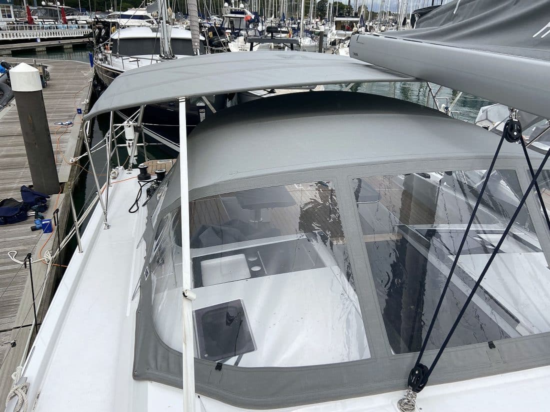 Hanse 460 Bimini