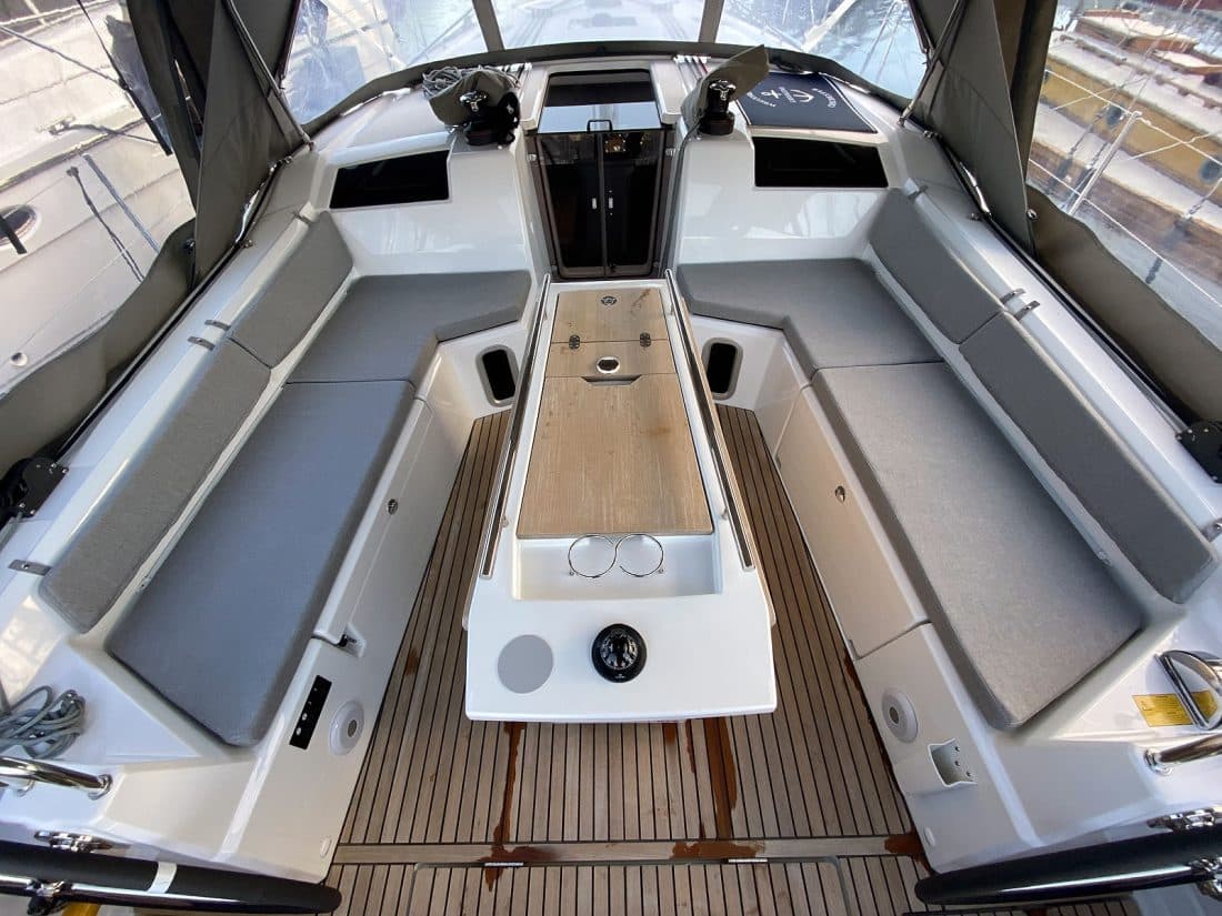 Beneteau Oceanis 40.1 Cockpit Seat and Backrest Cushions