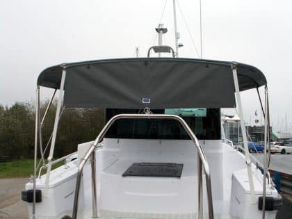 Axopar 28 Bimini