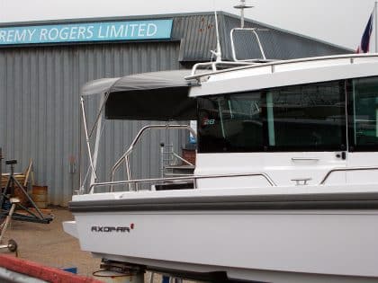 Axopar 28 Bimini