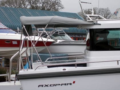 Axopar 28 Bimini
