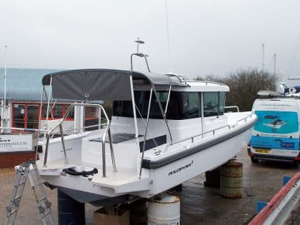 Axopar 28 Bimini