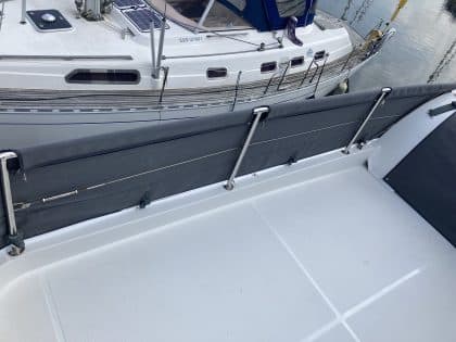 Beneteau Swift Trawler 34 Flybridge Dodgers
