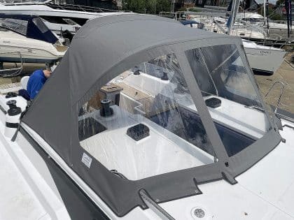 Bavaria C38 Sprayhood