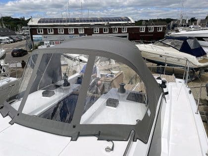 Bavaria C38 Sprayhood