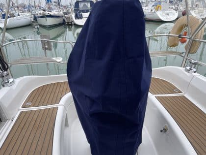 Legend 33 Wheel and Pedastal Cover