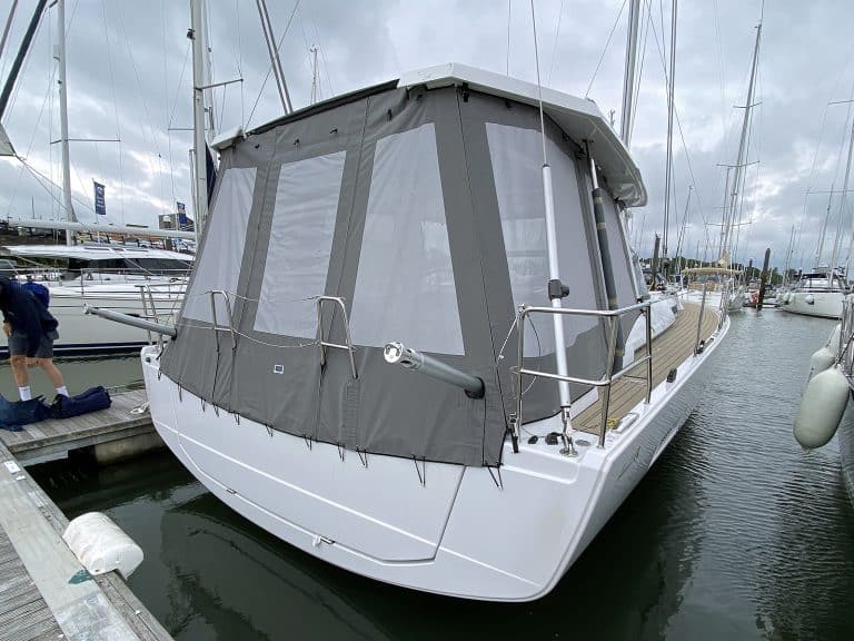 Interchangeable Soltis mesh and Renolit window panels on Hanse 460 HT cockpit enclosure.
