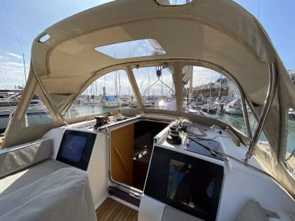 Dufour 350 Sprayhood