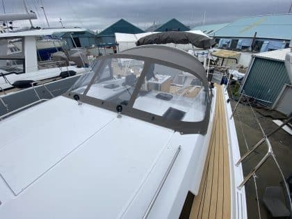 Hanse 410 Sprayhood