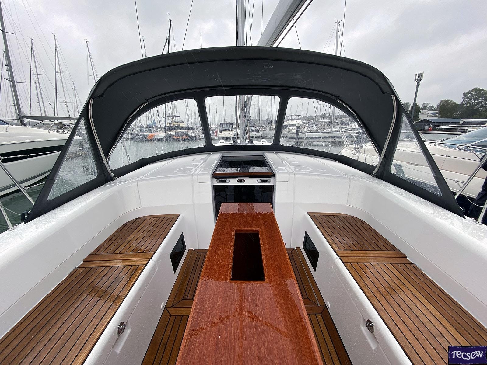 Beneteau First 44 Sprayhood