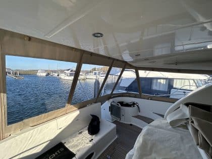 Azimut 58 Cockpit Enclosure