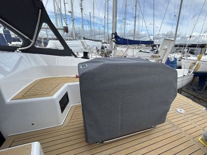 Hanse 410 Cockpit Table Cover