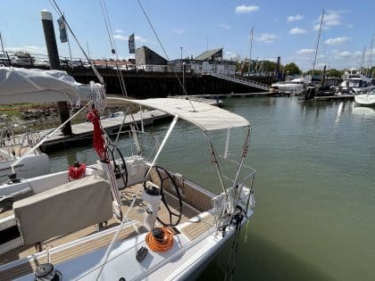 Dehler 38SQ Helm Bimini
