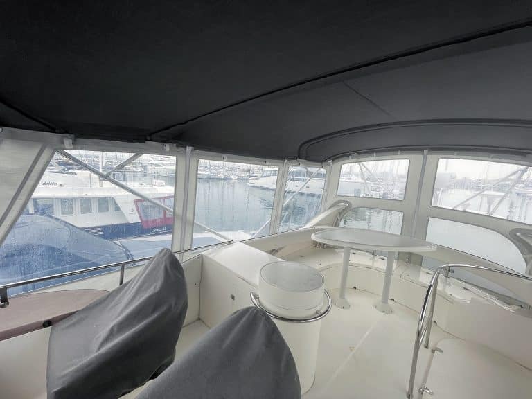 Flybridge Bimini EnclosureConversion – Fairline Phantom 43 (7)