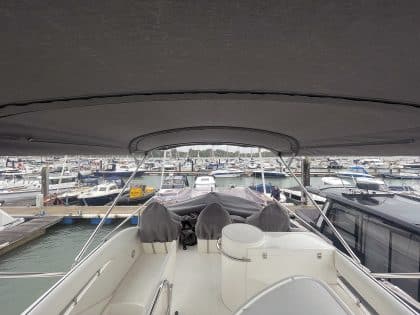 Flybridge Bimini – Fairline Phantom 43 (1)